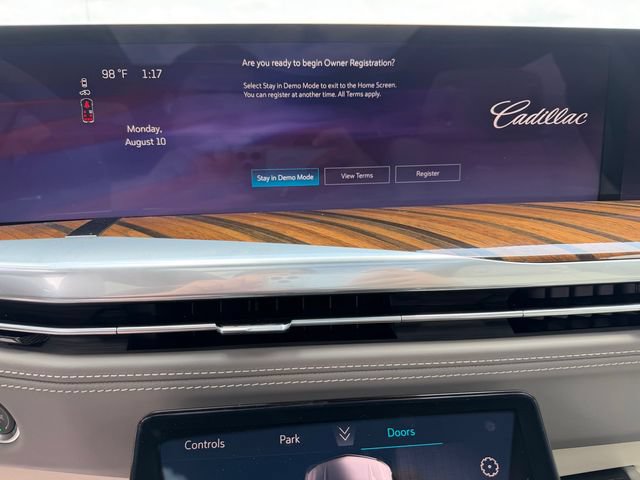 New 2026 Cadillac Escalade ESV Platinum Luxury AWD/4WD image 14