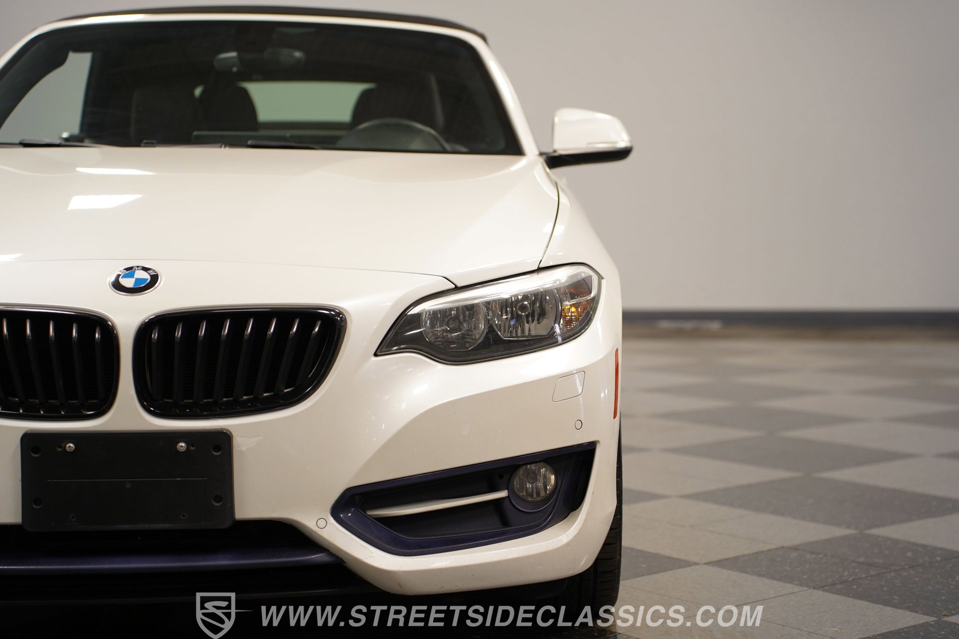 Used 2017 BMW 230i Convertible RWD image 20