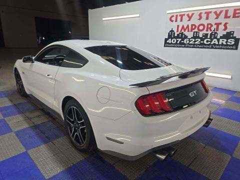 Used 2019 Ford Mustang GT Premium RWD image 4