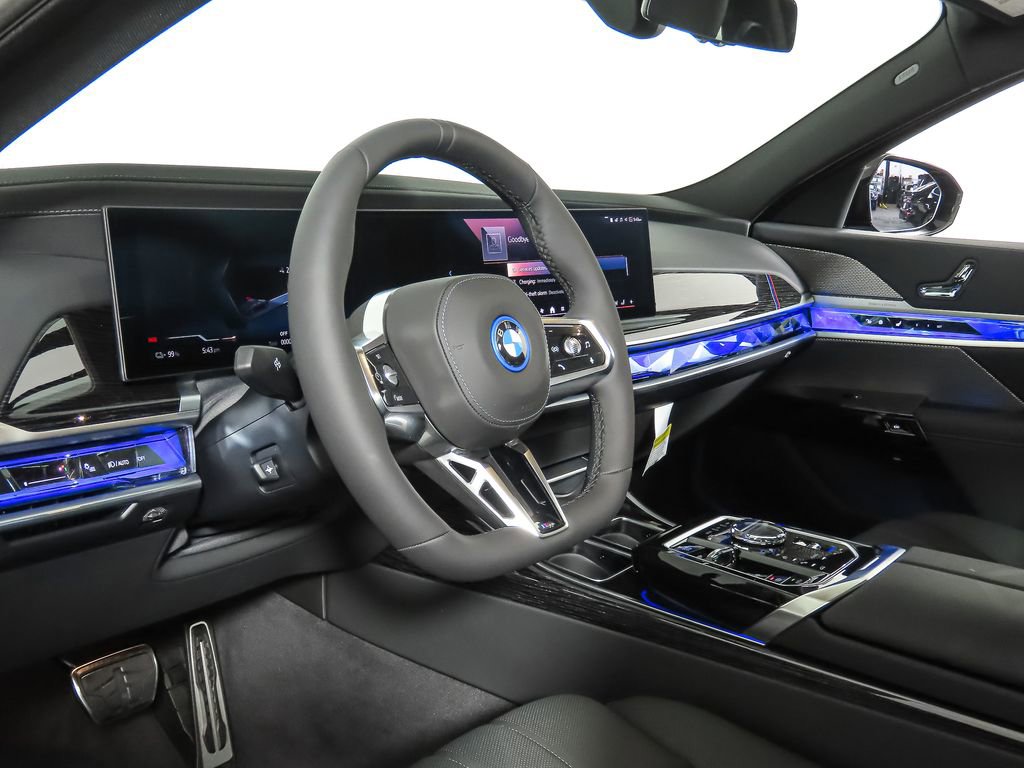 Used 2025 BMW i7 eDrive50 w/ M Sport Package RWD image 15