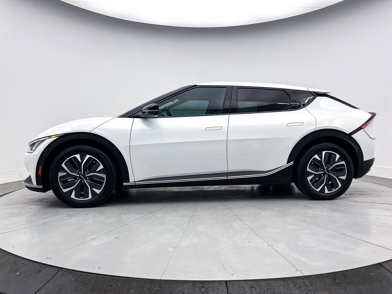 Certified 2023 Kia EV6 Light image 37