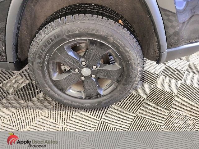 Used 2012 Jeep Grand Cherokee Laredo image 47