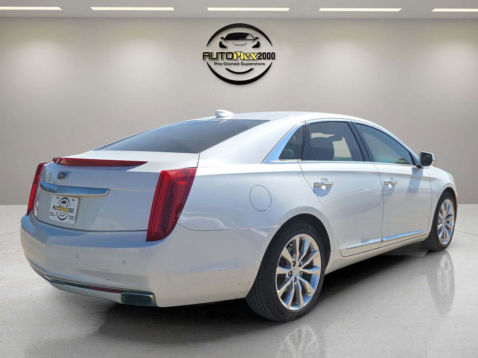 Used 2016 Cadillac XTS Luxury FWD image 7