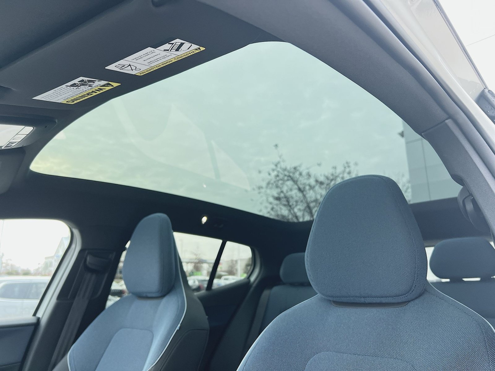 New 2026 Volvo EX30 Plus w/ Protection Package Premier AWD/4WD image 32