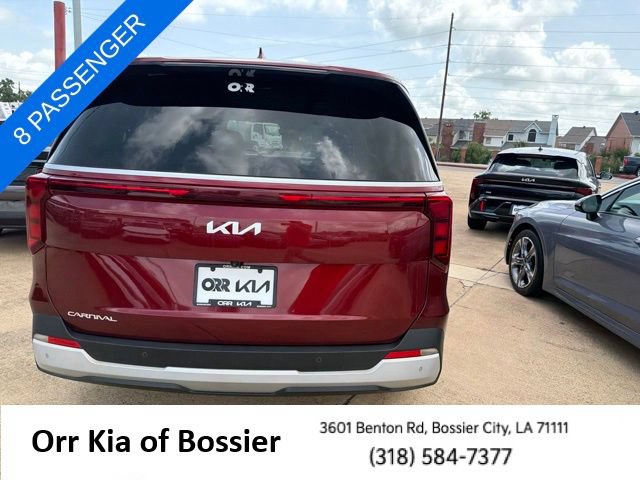Used 2025 Kia Carnival FWD image 9