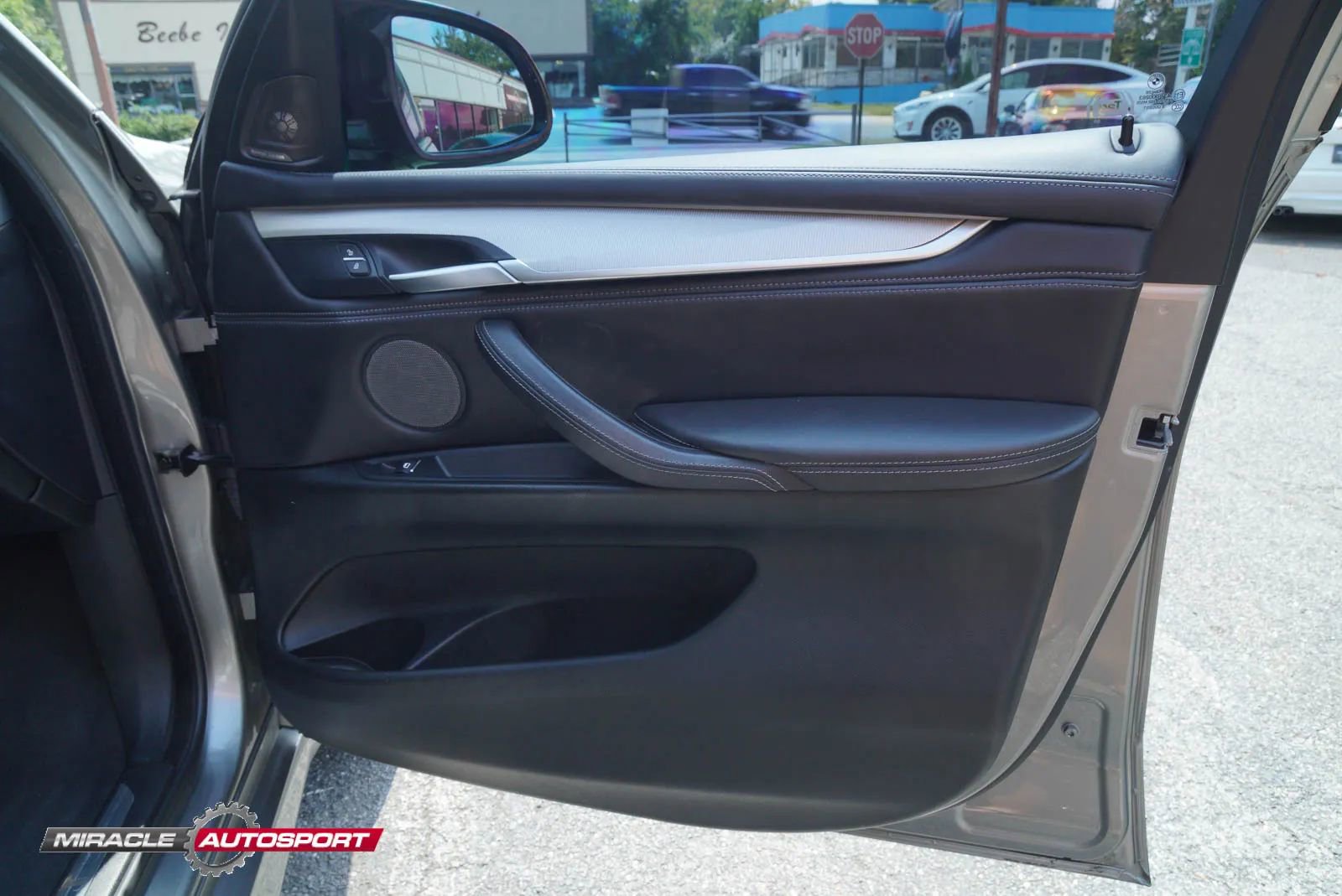 Used 2016 BMW X5 M image 29