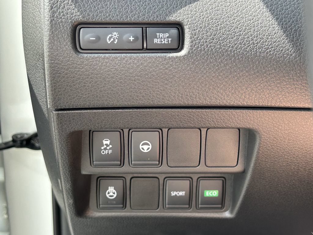 Used 2021 Nissan Rogue Sport SL w/ Premium Package FWD image 30