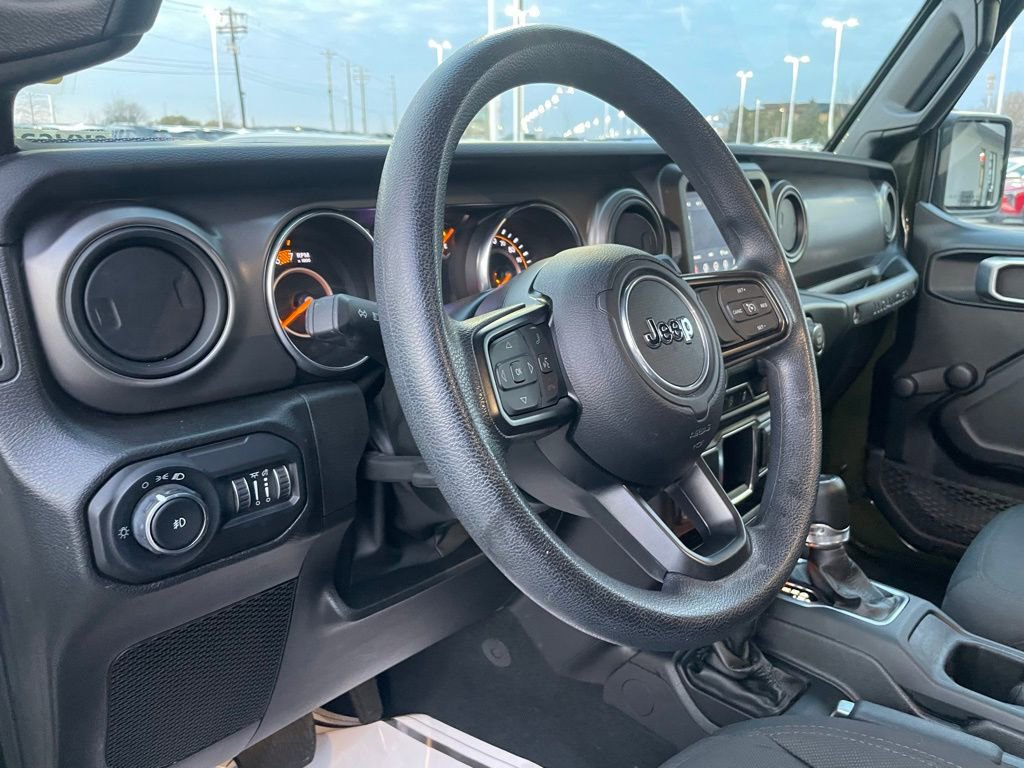 Used 2022 Jeep Wrangler Sport image 9