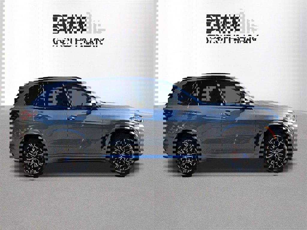 New 2026 BMW X5 xDrive40i w/ M Sport Package image 3