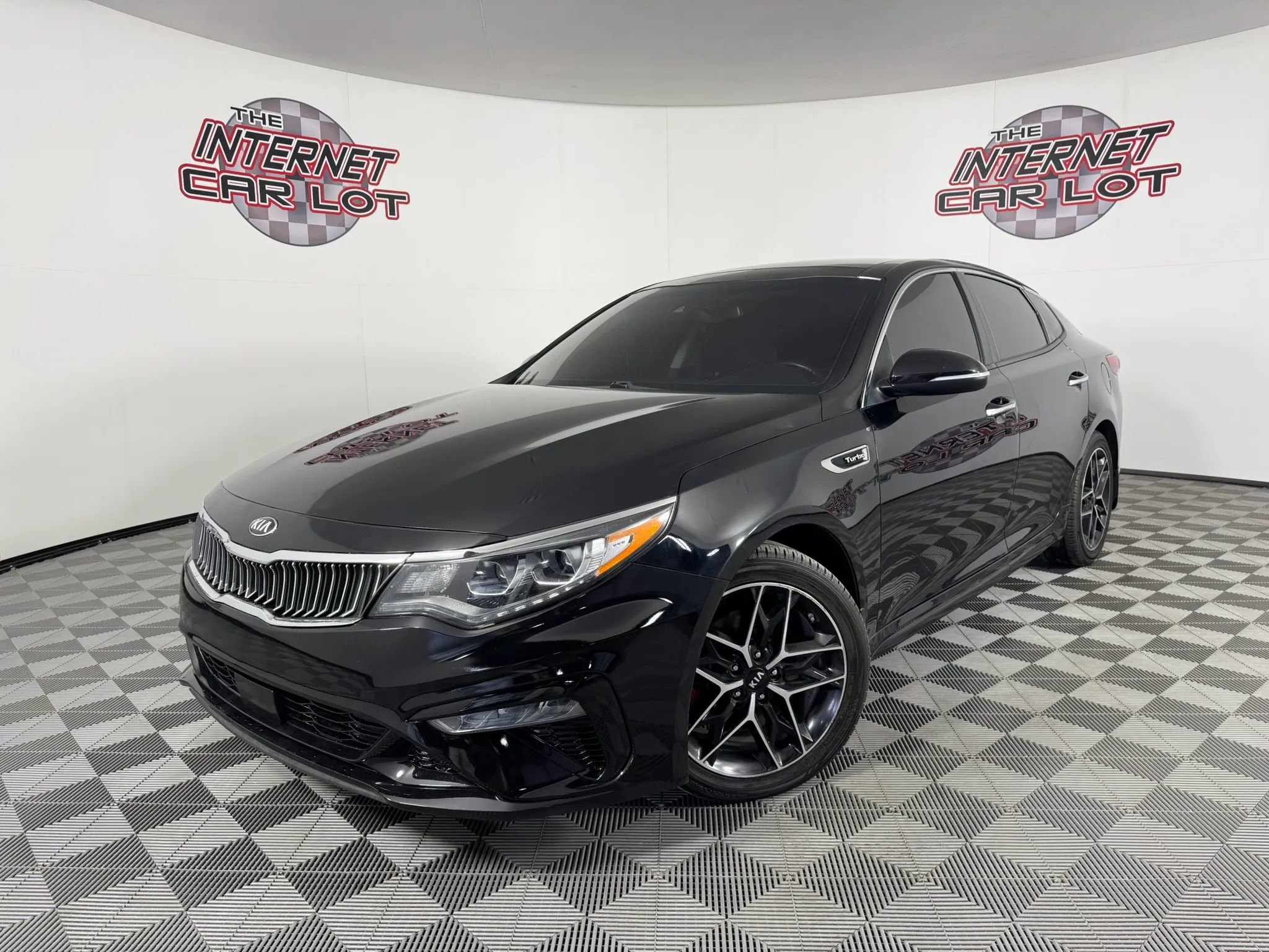 Used 2019 Kia Optima SX FWD image 1