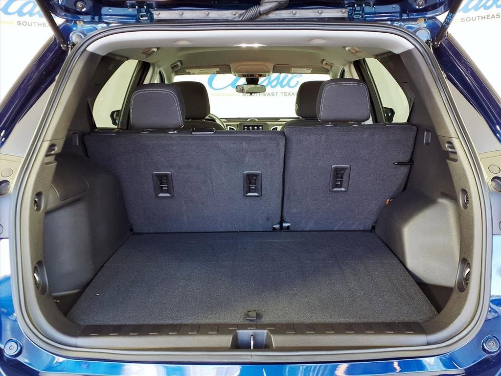 Used 2022 Chevrolet Equinox LS w/ LS Convenience Package image 10