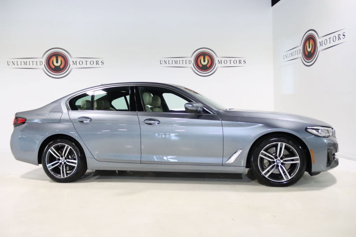 Used 2021 BMW 530i xDrive w/ Convenience Package AWD/4WD image 32