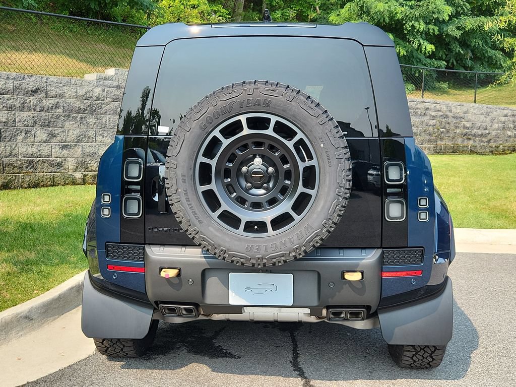New 2026 Land Rover Defender 110 OCTA AWD/4WD image 7