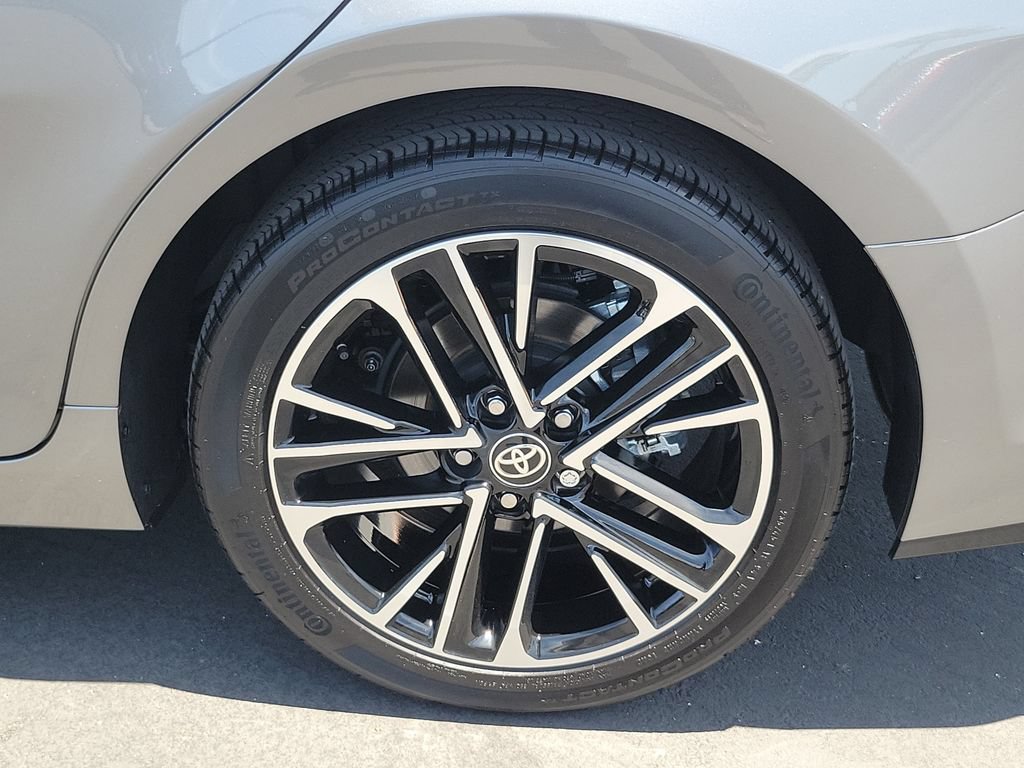 Used 2026 Toyota Camry XLE AWD/4WD image 30