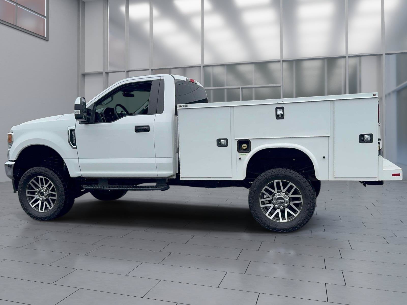 Used 2021 Ford F350 XL w/ Power Equipment Group AWD/4WD image 3
