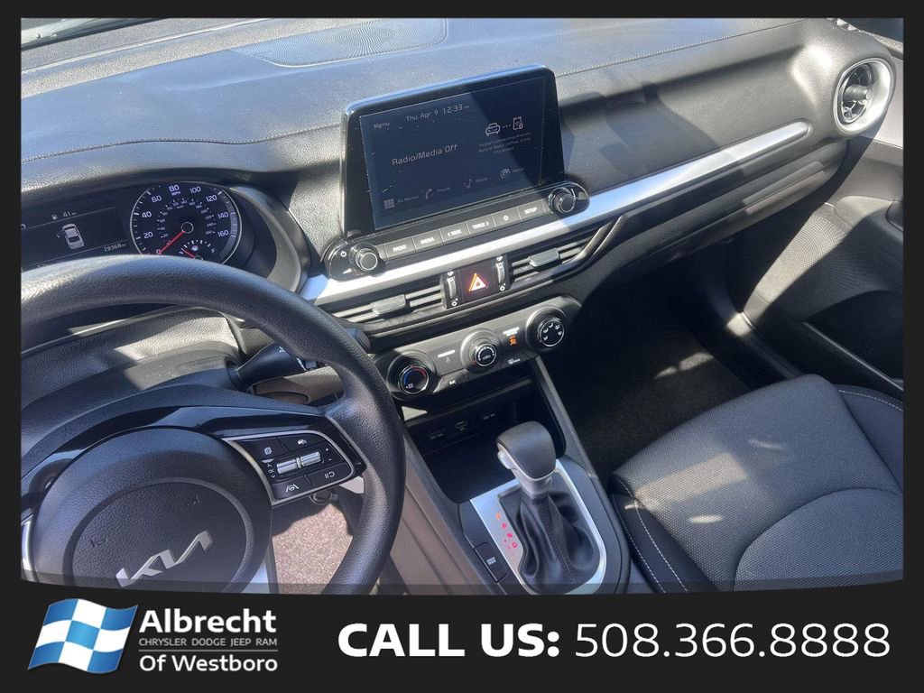 Used 2023 Kia Forte LXS w/ LXS Technology Package FWD image 27