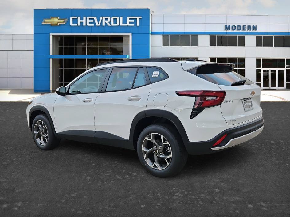 New 2026 Chevrolet Trax LT FWD image 3