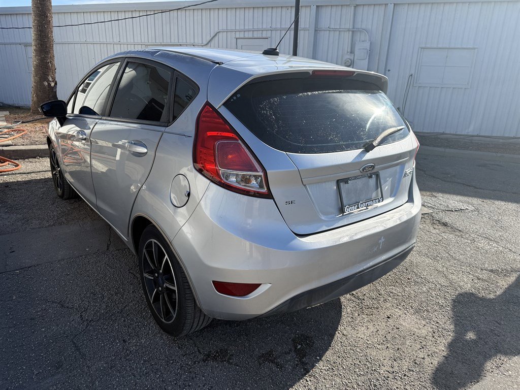 Used 2015 Ford Fiesta SE w/ Equipment Group 201A image 8