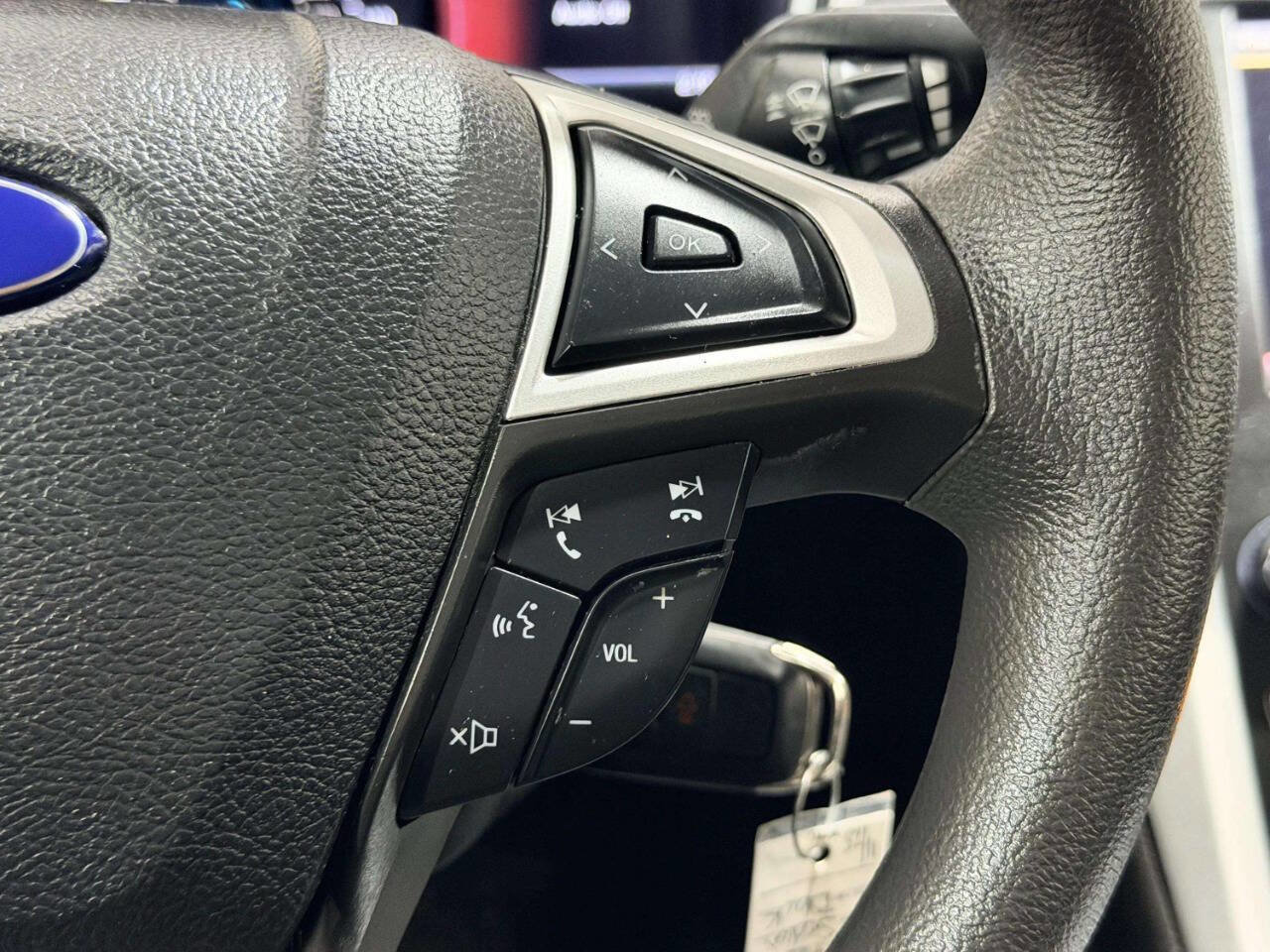 Used 2016 Ford Fusion SE FWD image 31