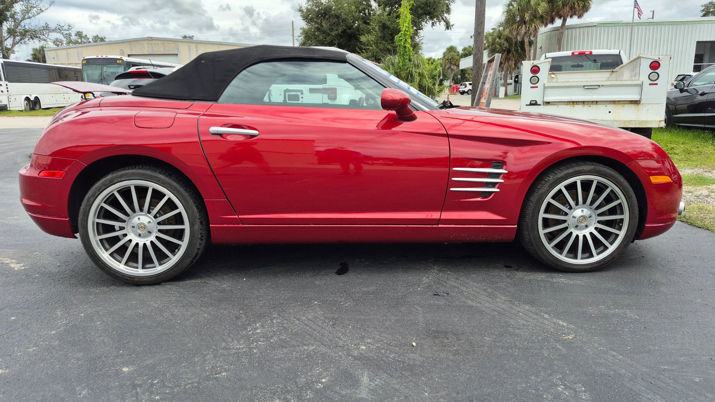 Used 2007 Chrysler Crossfire Convertible w/ Special Edition Group image 6