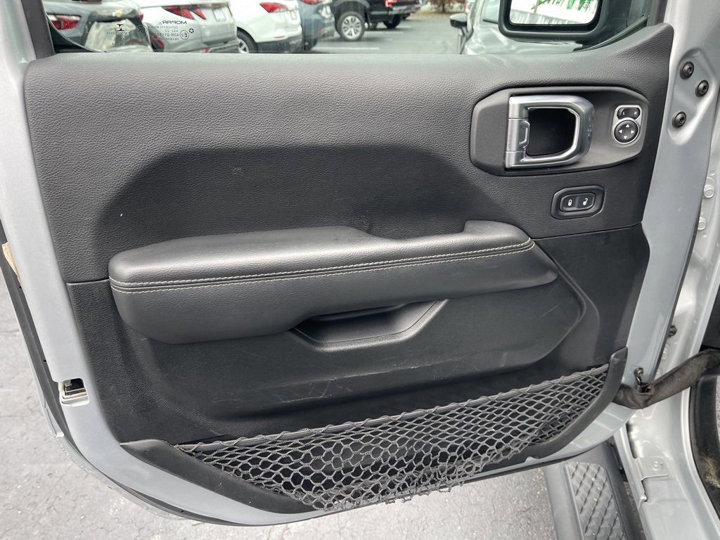 Used 2023 Jeep Gladiator Overland image 20