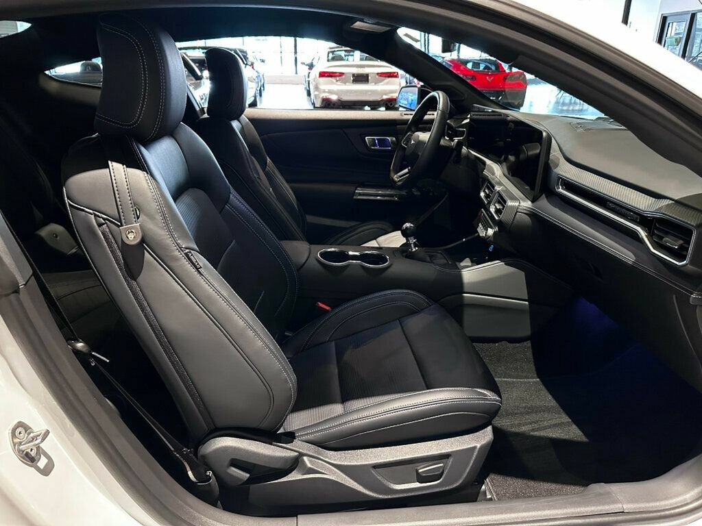 Used 2025 Ford Mustang GT Premium RWD image 25