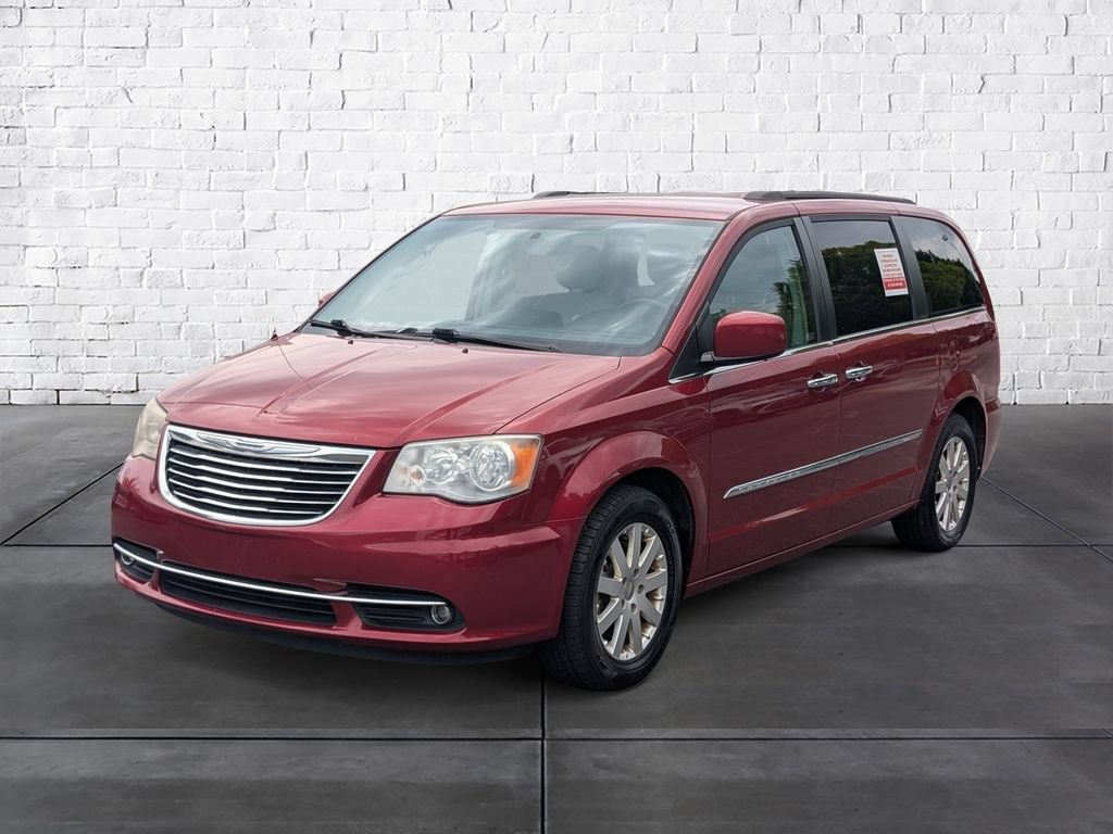 Used 2014 Chrysler Town & Country Touring w/ Driver Convenience Group FWD image 4