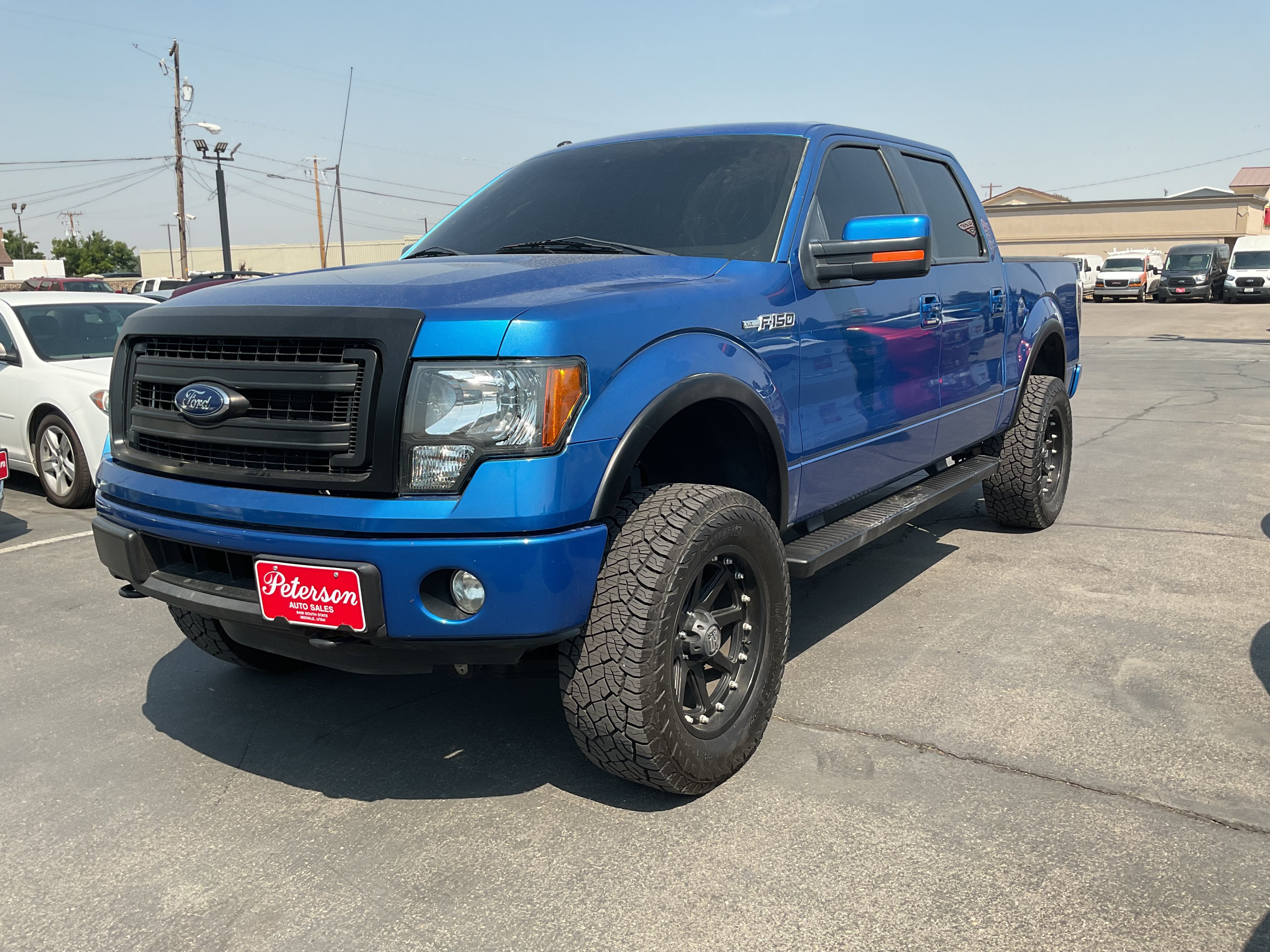 Used 2014 Ford F150 FX4 w/ Equipment Group 402A Luxury AWD/4WD image 2