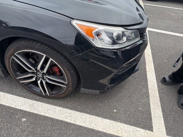 Used 2016 Honda Accord Sport image 3