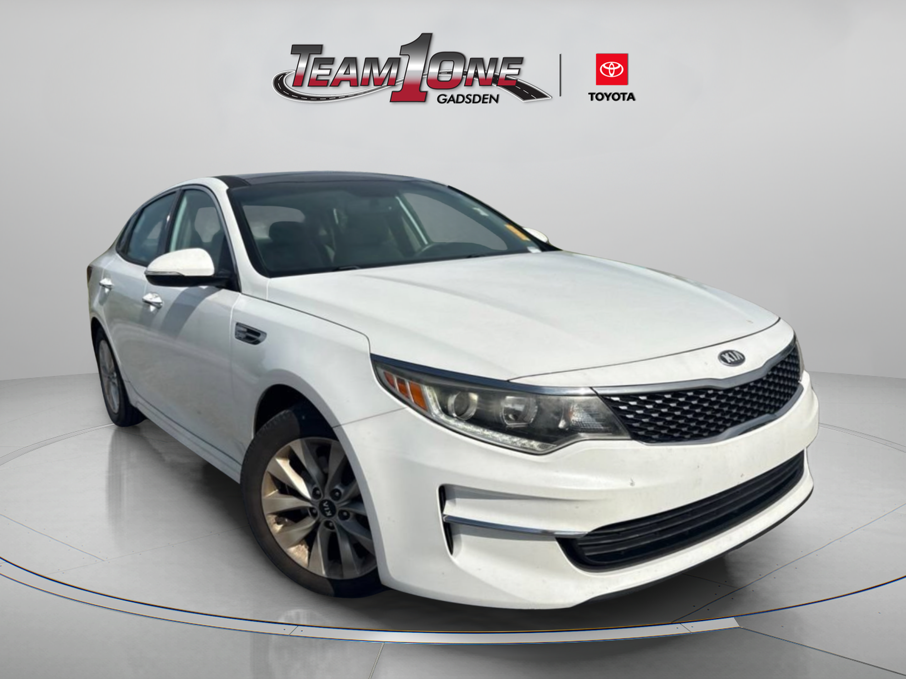 Used 2018 Kia Optima EX w/ Premium Package FWD image 1