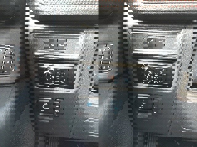 Used 2024 Ford Expedition Limited image 61