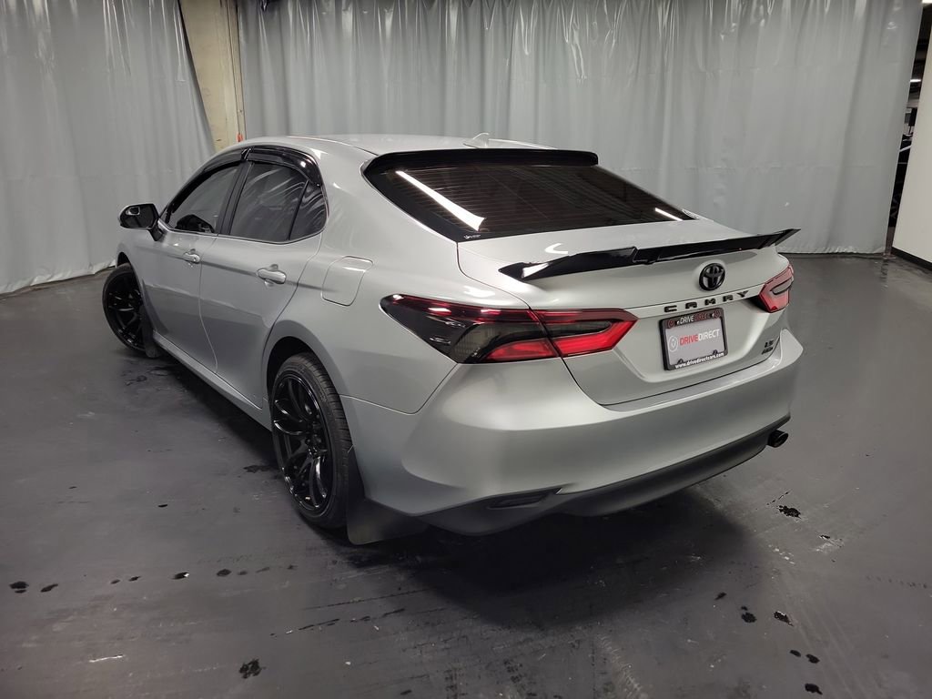 Used 2023 Toyota Camry LE image 6