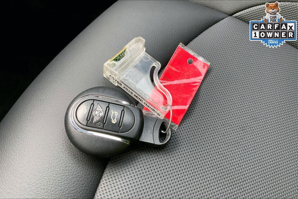 Used 2019 MINI Cooper 4-Door Hardtop image 10