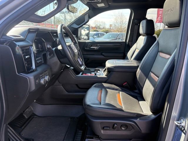 Used 2025 GMC Sierra 2500 AT4 w/ AT4 Premium Plus Package image 8