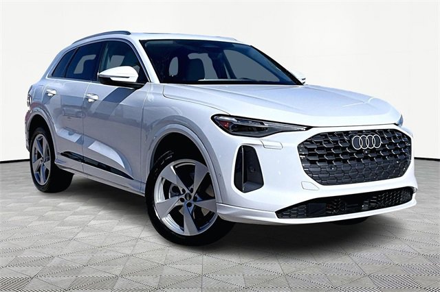 Used 2025 Audi Q5 Premium Plus w/ Premium Plus image 11