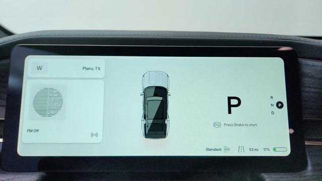 Used 2024 Rivian R1S Adventure image 41