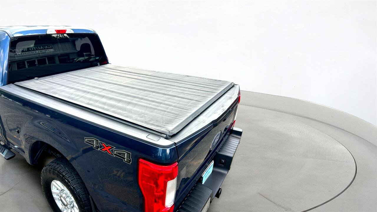 Used 2017 Ford F250 XLT w/ XLT Value Package image 5