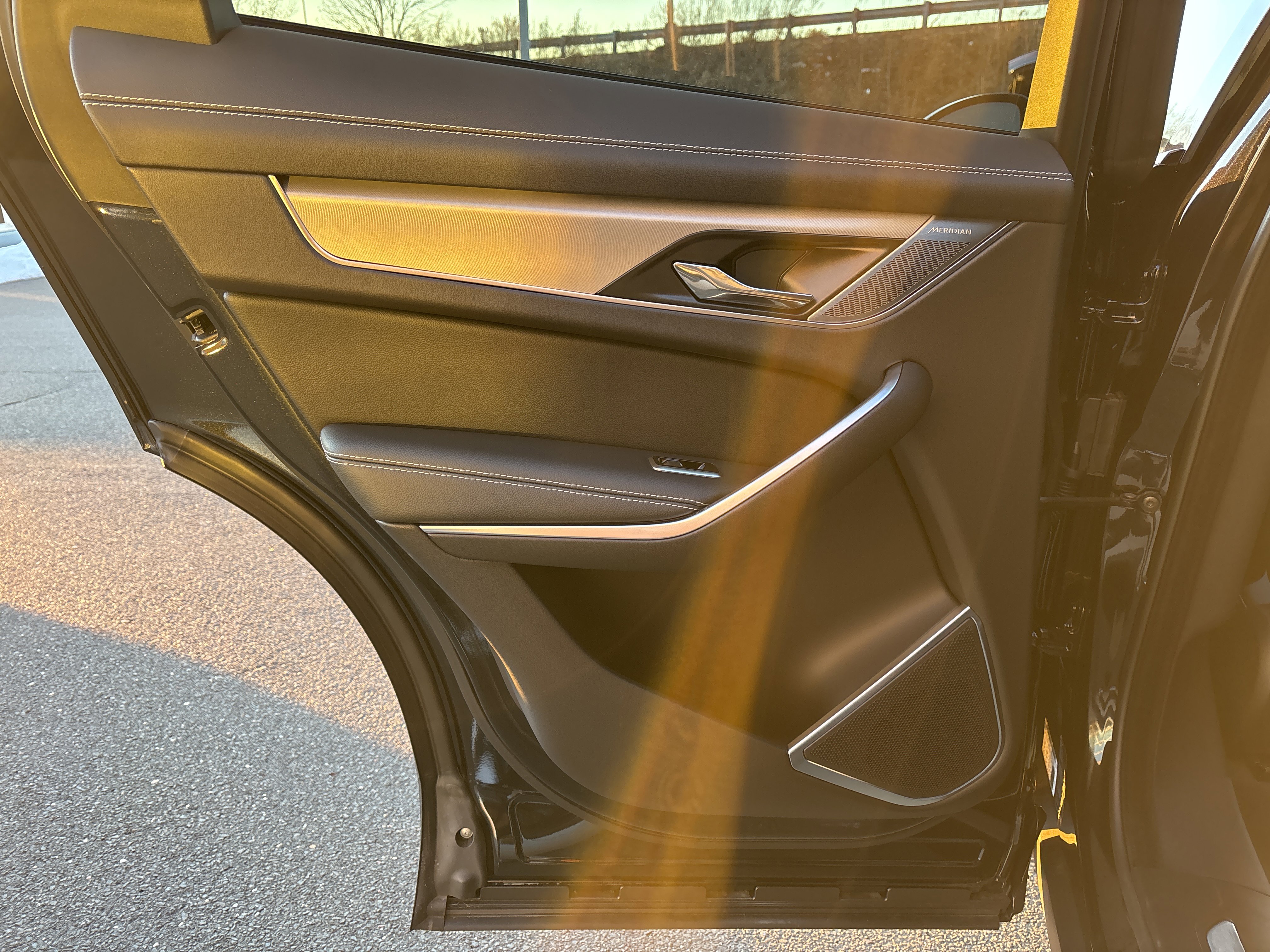 Certified 2026 Jaguar F-PACE R-Dynamic S image 17