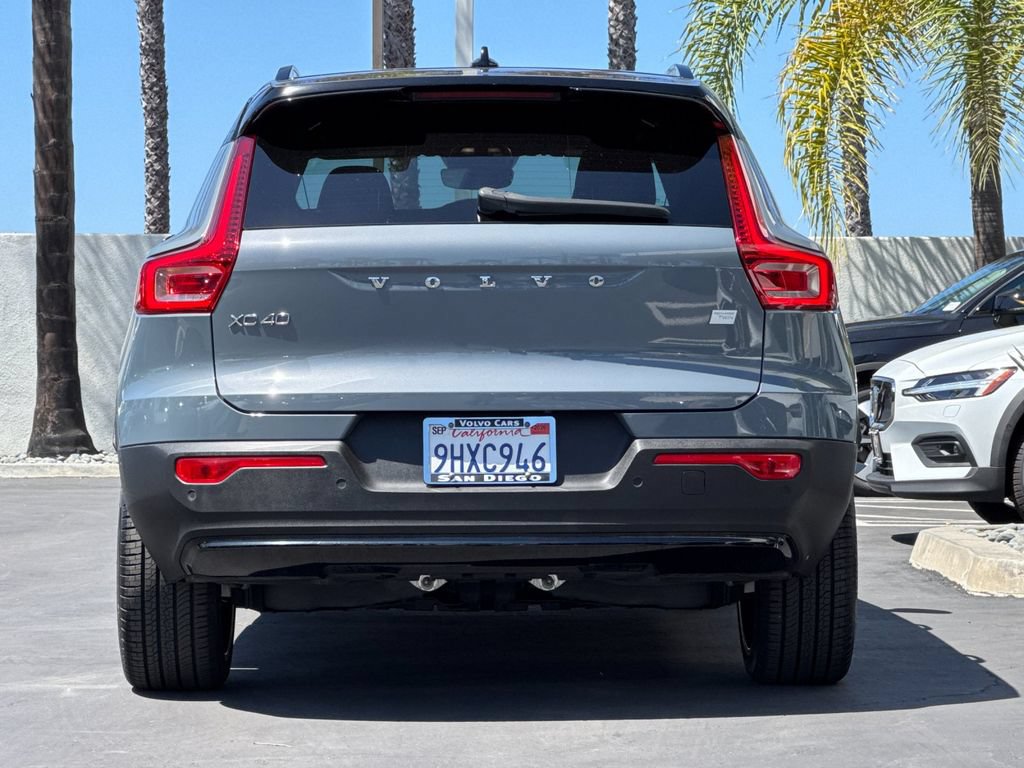 Certified 2023 Volvo XC40 Recharge Ultimate w/ Protection Package Premier AWD/4WD image 4