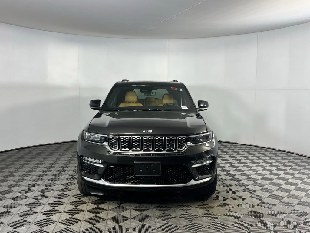 Used 2024 Jeep Grand Cherokee Summit image 6