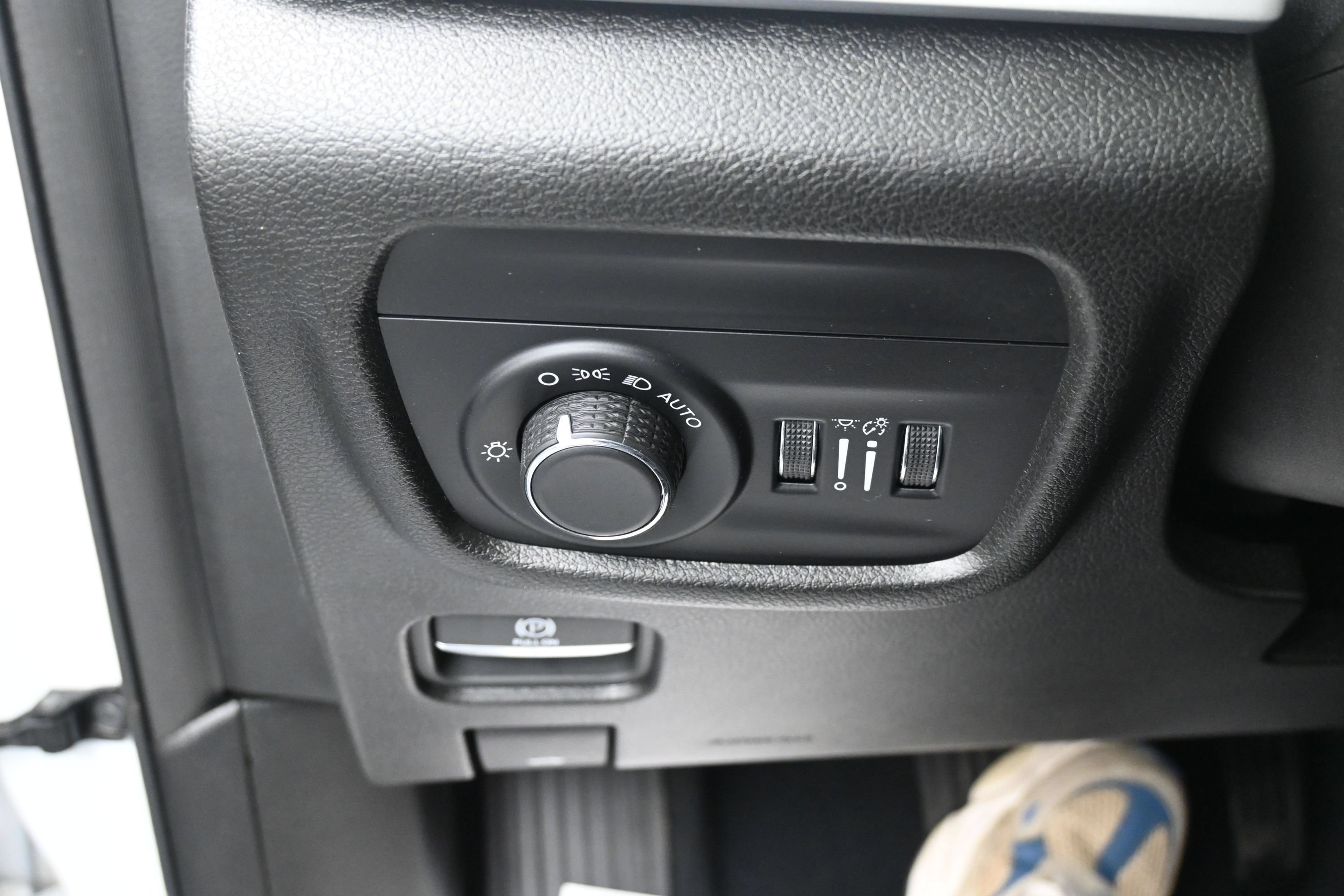 Used 2023 Jeep Grand Cherokee L Laredo AWD/4WD image 21