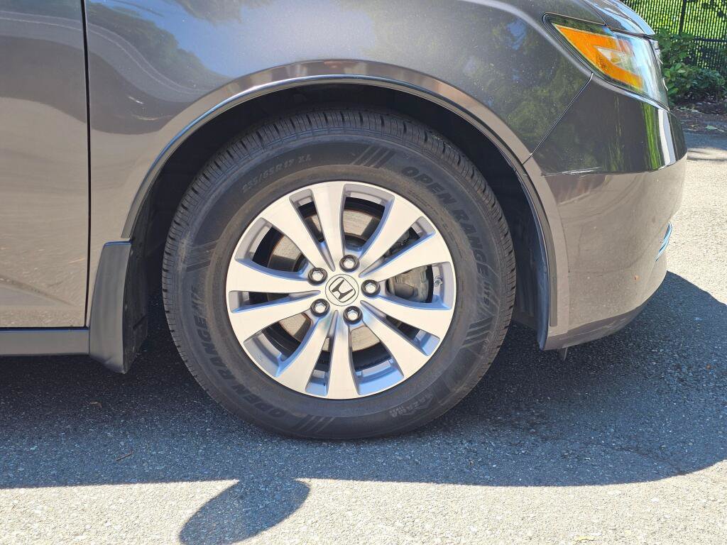 Used 2017 Honda Odyssey SE image 9