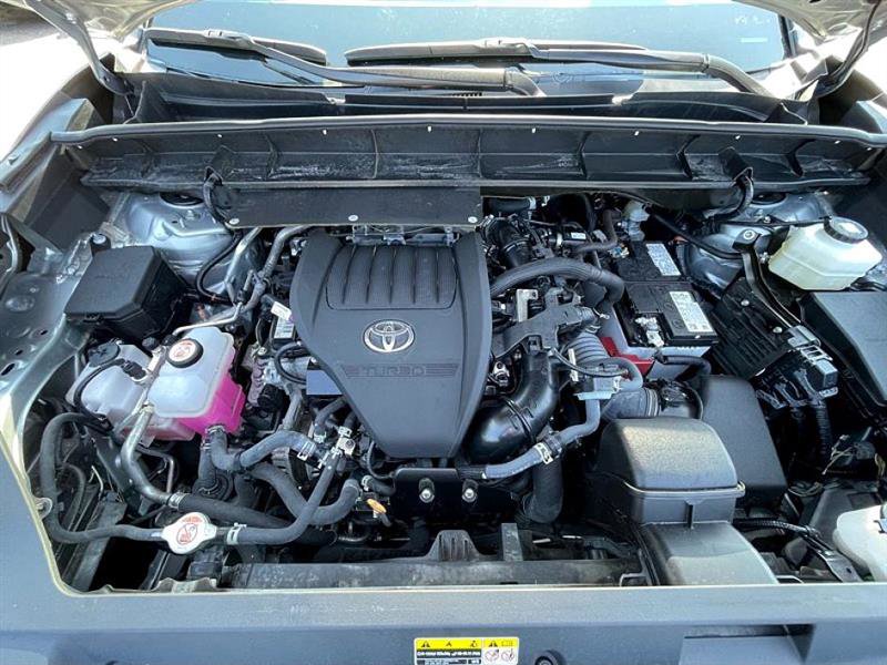 Used 2024 Toyota Highlander LE image 53