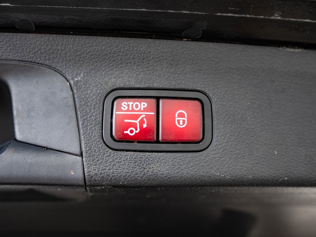 Used 2020 Mercedes-Benz GLS 450 4MATIC image 24