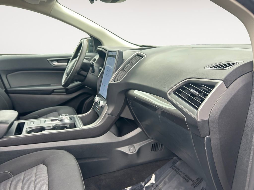 Used 2022 Ford Edge SE w/ Black Appearance Package AWD/4WD image 27