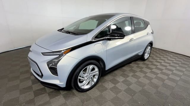 Used 2023 Chevrolet Bolt LT w/ Driver Confidence Package FWD image 9