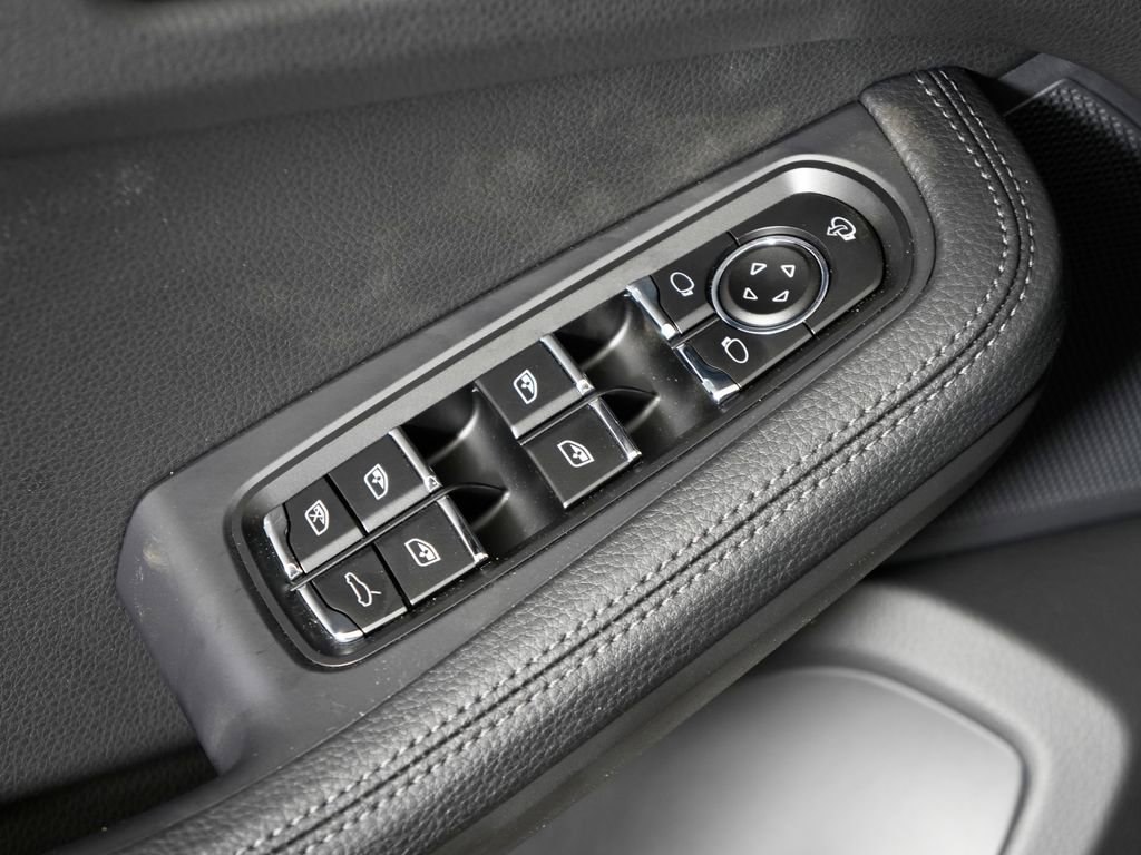New 2026 Porsche Macan S AWD/4WD image 16