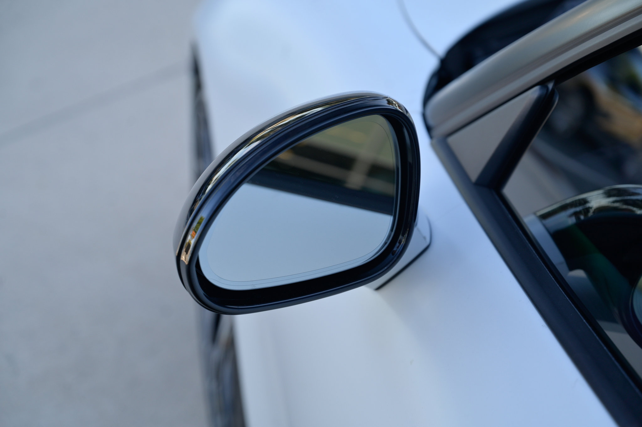 Used 2015 Porsche 911 Turbo S image 14