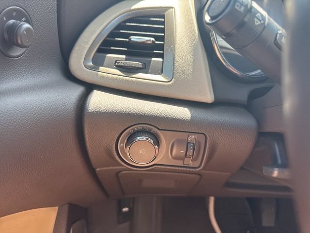Used 2012 Buick Verano FWD image 23