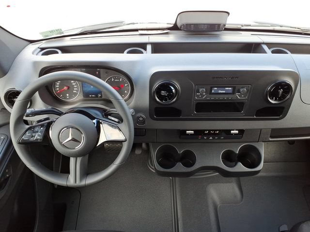 New 2026 Mercedes-Benz Sprinter 2500 image 4